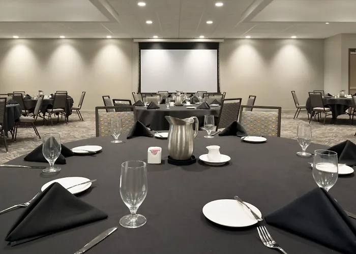 Hotel - Bloomington - By Ihg 3*