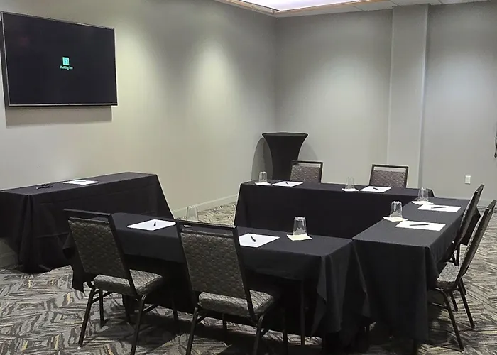 - Bloomington - By Ihg Hotel 3*